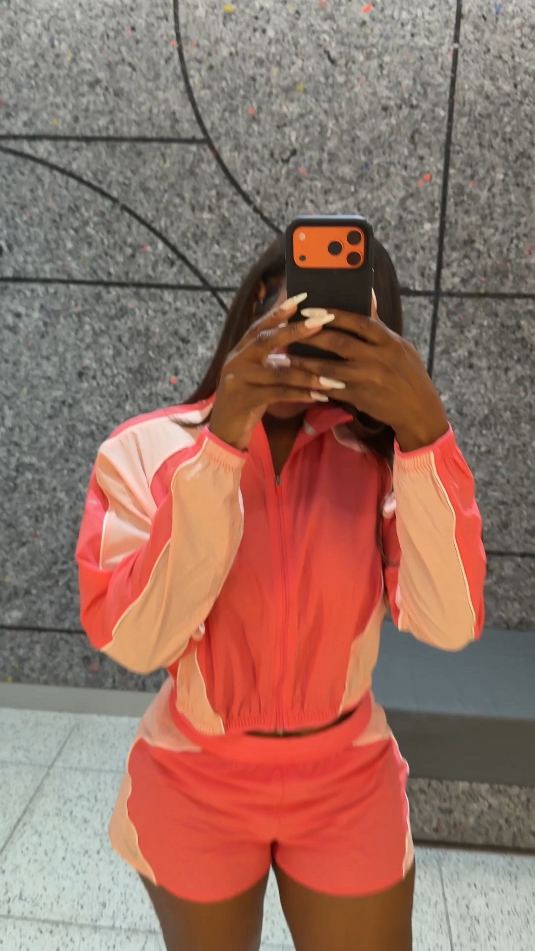 @Nike US 


🚨sizes

All colors aren’t listed online yet. Certain ones are currently available in store only.

•pink shorts medium in
Store

•Nike swift UV repel jacket pink SMALL

• Nike sportswear chill terry shirt small 

• Nike swift pink legging medium 

•Nike swift pink jacket small

• Nike sportswear chill Terry shorts small in store 


•Nike sportswear chill Terry pants small 
 
•both dress small ￼

