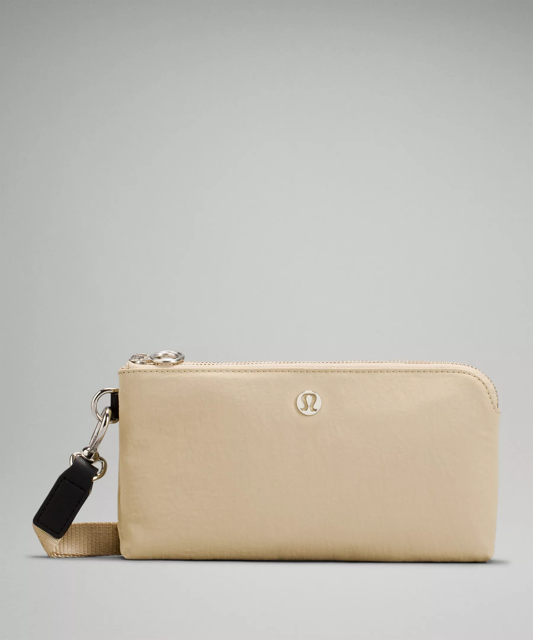Curved Wristlet | Lululemon (US)