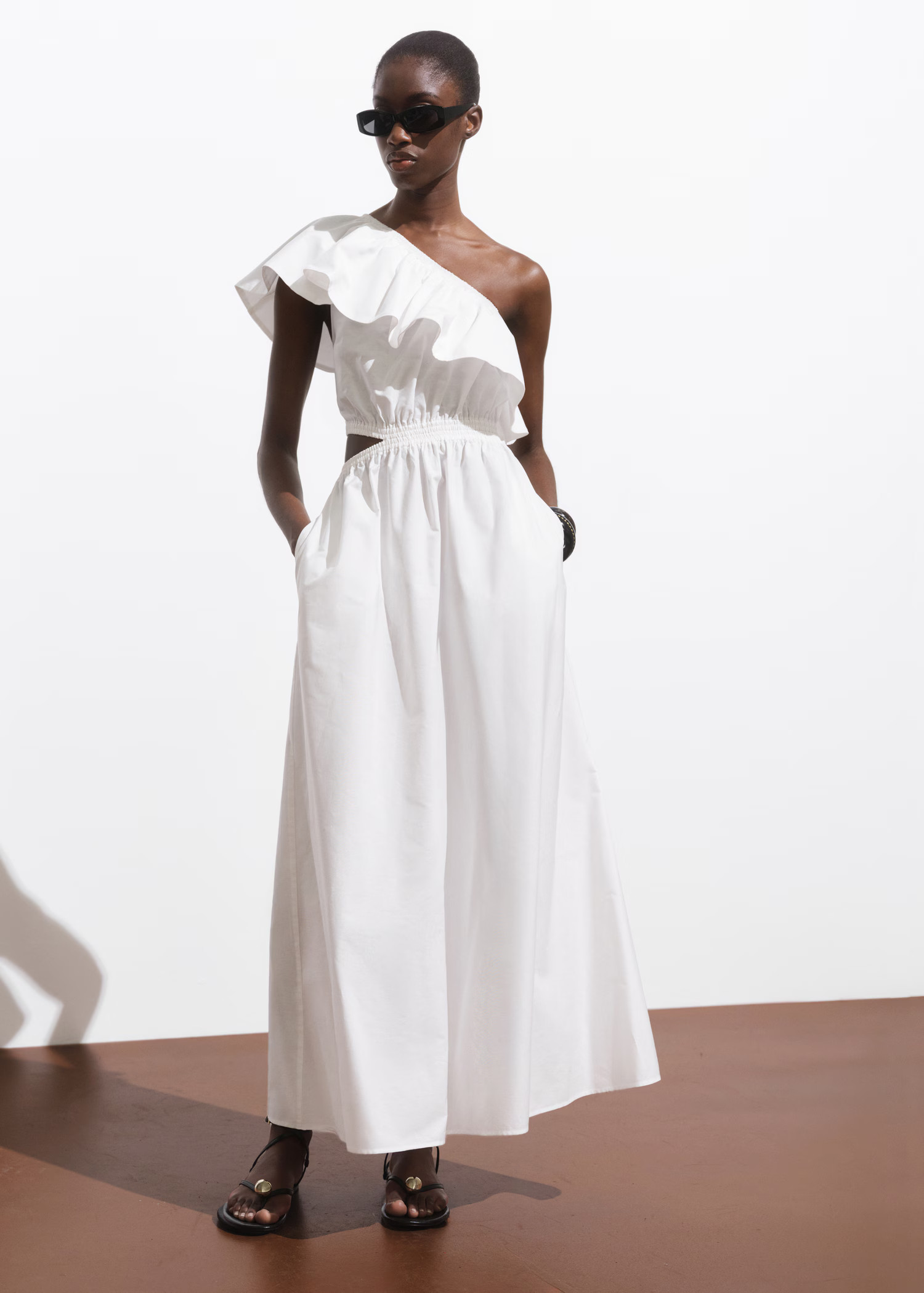 Asymmetrical dress with cut-out - Women | MANGO United Kingdom | MANGO (UK)