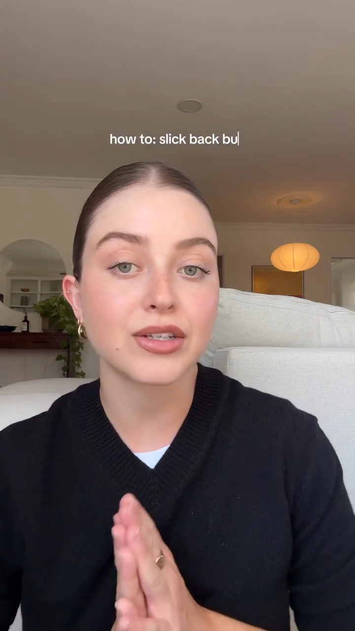 How to get a slicked back bun with bangs and layers that will stay in place all day! 

Light hold gel - Reverie 
Strong hold gel - Chris McMillan
Boar bristle brush - Emi Jay

#bangs #shaghaircut #slickbackhair #hairstyle

#LTKgrwm