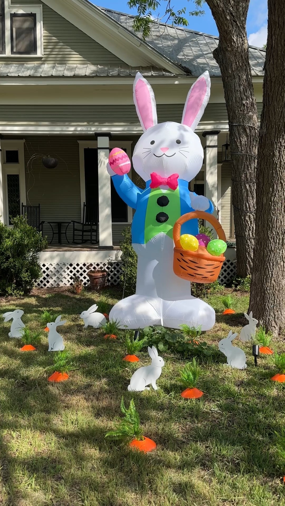 Quick and easy Easter front yard decorbun🥕

#LTKHome #LTKSeasonal
