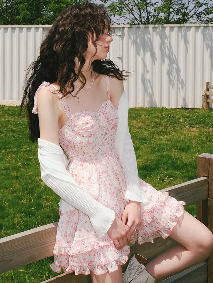 Sukienki Węzeł Zmarszczony Rozwarstwiony Pomarszczony Ubrania z pomarszczonym biustem Kwiatowy ... | SHEIN