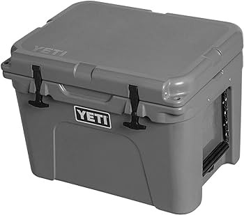 Amazon.com : YETI Tundra 35 Cooler, Charcoal : Sports & Outdoors | Amazon (US)