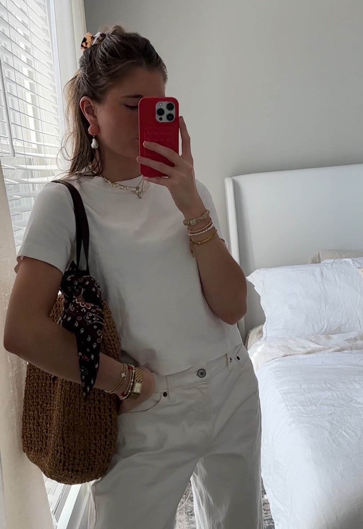 Spring office ootd 🤍 wearing size S in the t-shirt & 26 in jeans (sized up for looser fit) #LTK #Ootd #Abercrombie #SpringOutfit #OutfitInspo 