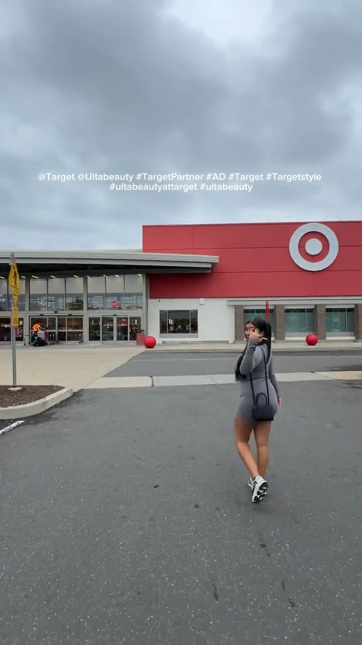 #AD a good deal 🤝🏽 me. make sure you guys are taking advantage of this deal! ➡️ 20% off your qualifying purchase when you join & link Ulta Beauty Rewards to your @Target circle account. offer ends 8/2 🤍@Target @Ultabeauty #TargetPartner #Target #Targetstyle #ultabeautyattarget #ultabeauty 

#LTKBeauty