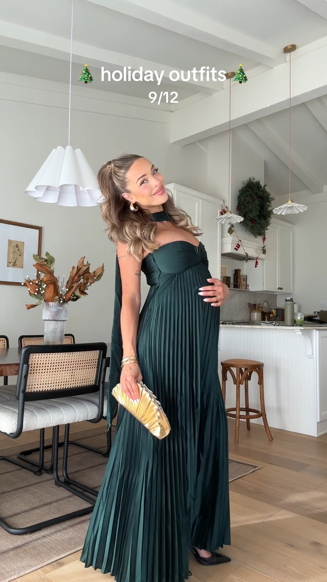 Seating size m! 🎄✨💋

#LTKgrwm #LTKHoliday