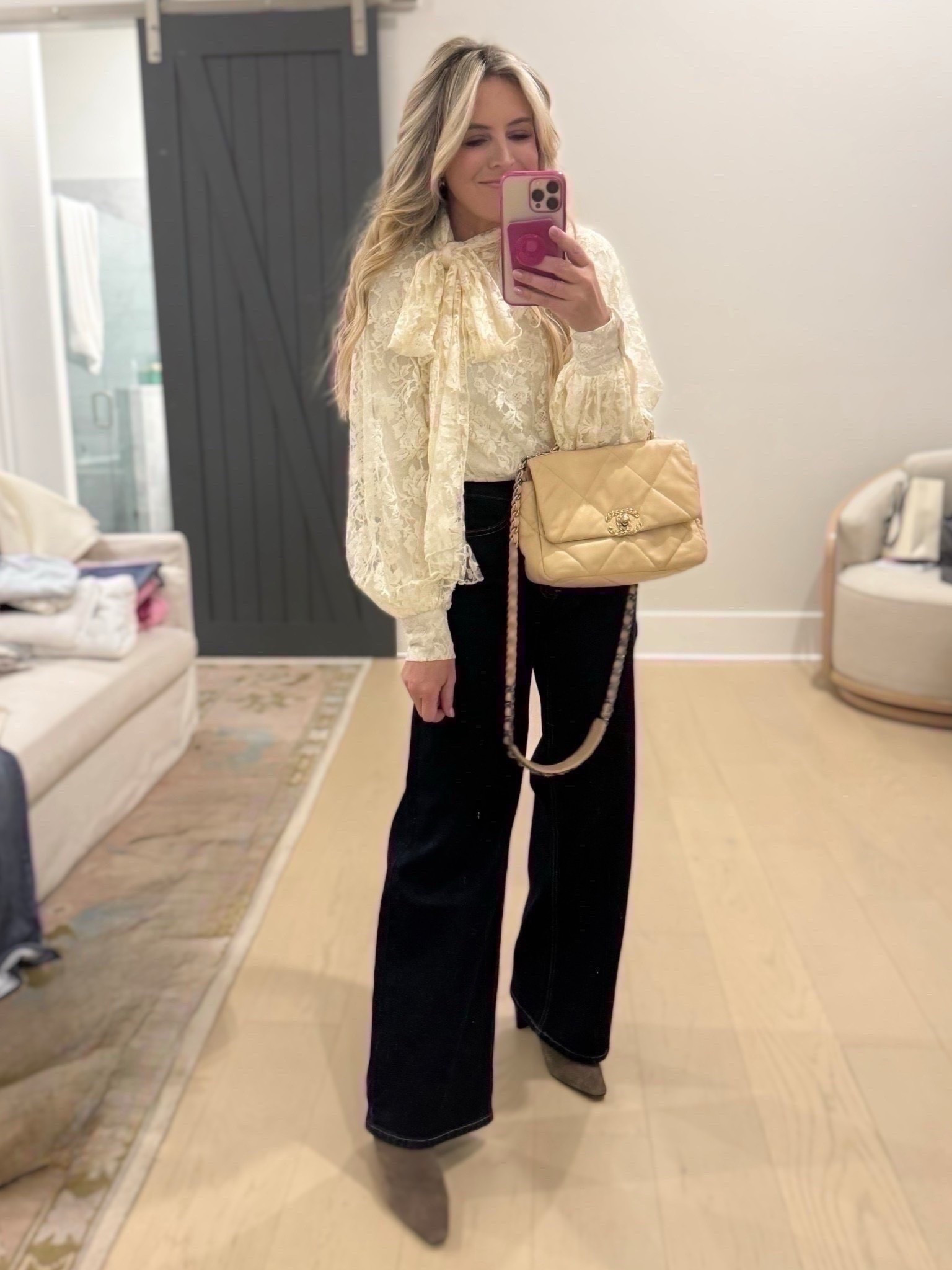 My fave outfit I wore this weekend! Wearing xs. Jeans are a 2  



#LTKootd #LTKSeasonal #LTKdayinmylife