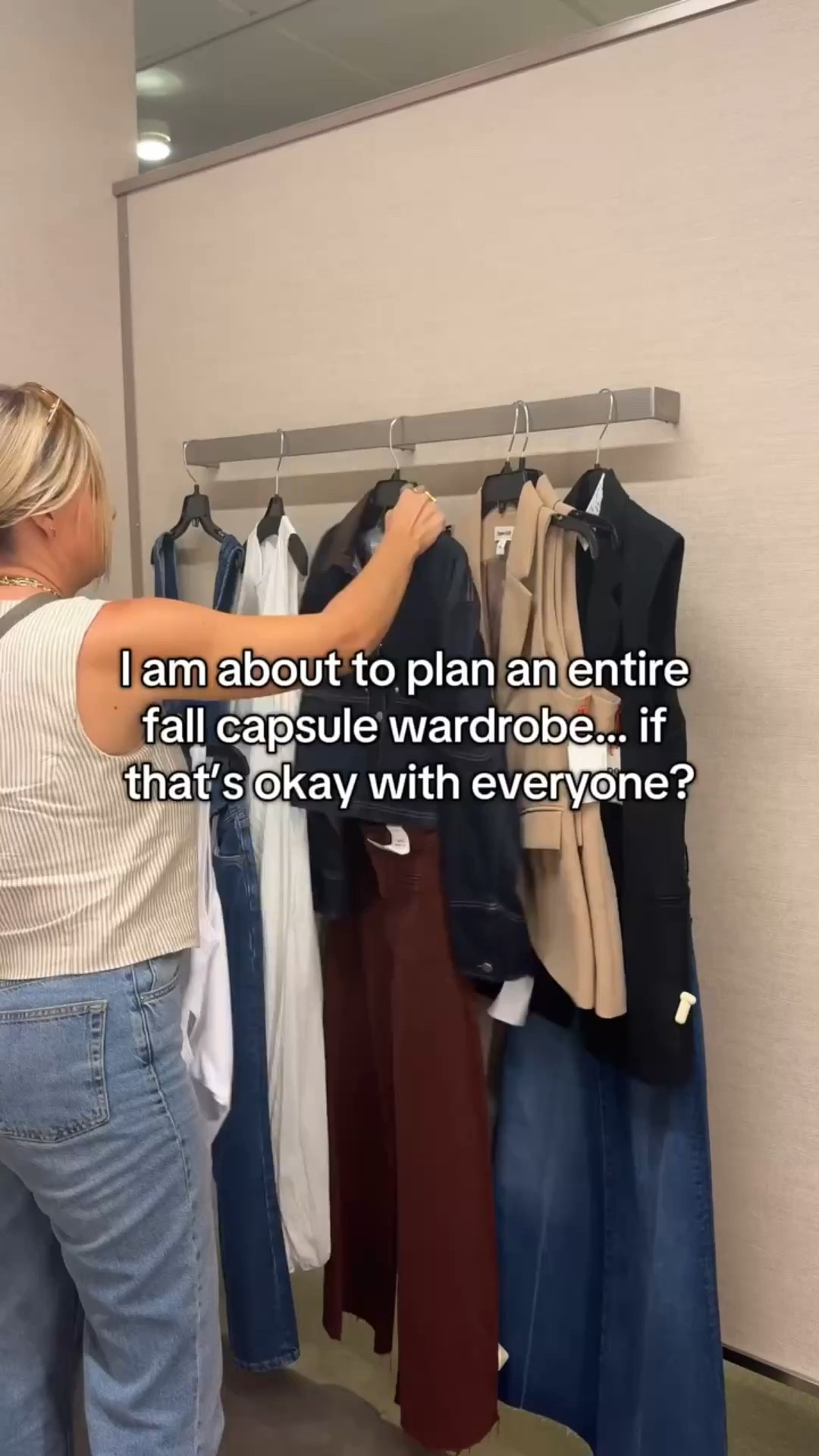 🍂 I’m about to plan a full fall capsule wardrobe for a client… if that’s okay with everyone? 😉 Here’s what that looks like: ✔️ Pulling versatile staples that mix + match ✔️ Adding just the right amount of trend to keep things fresh ✔️ Creating polished outfits that work for her lifestyle ✨ The result? She’ll open her closet and actually know what to wear every single day — without the overwhelm. Want the same ease + confidence when you get dressed? That’s exactly what we do for our clients. Send us a DM or click the link in bio to start your own capsule wardrobe plan today.