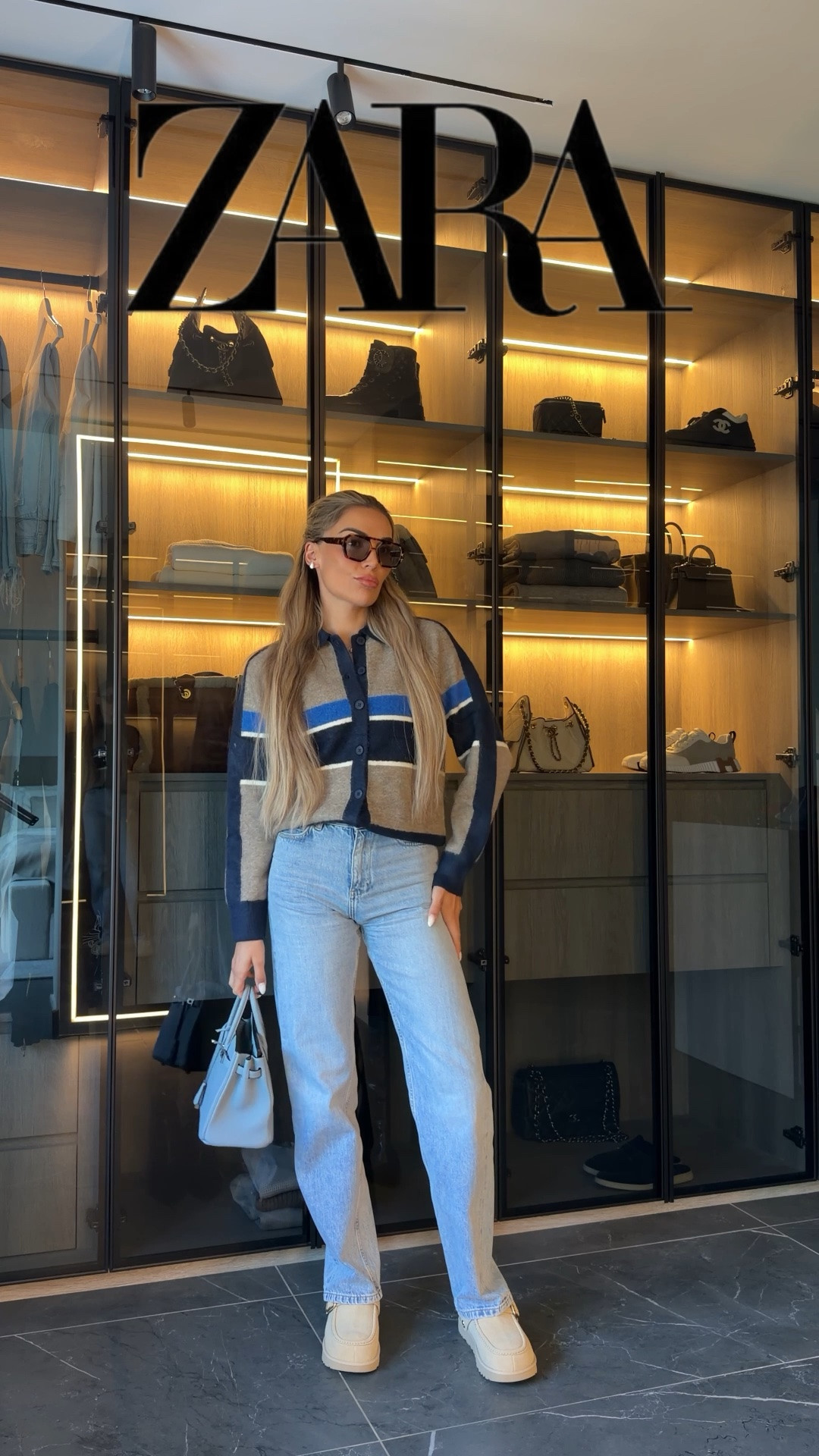 Jeans and knitwear for casual autumn outfits and new Uggs