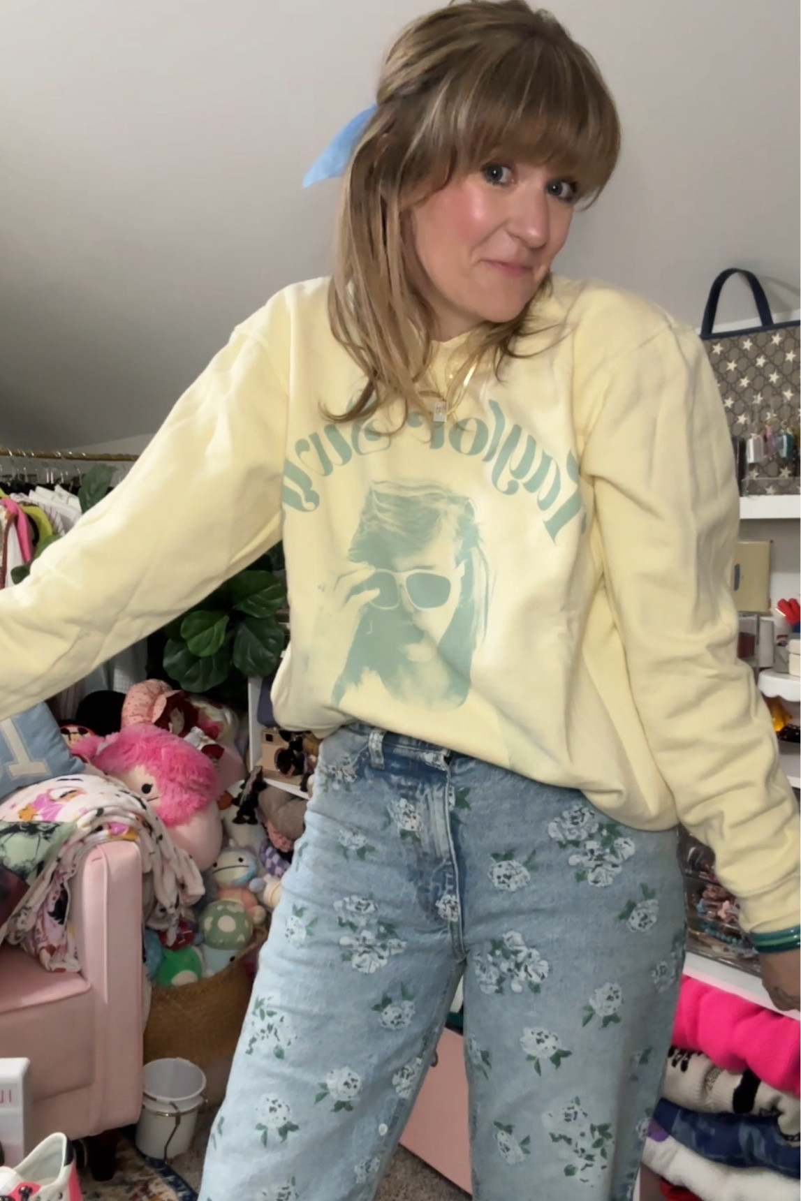 Floral Jeans? Yes Please!
Less than $30? Say Less!
Size up because they do run small! 

#LTKfindsunder50