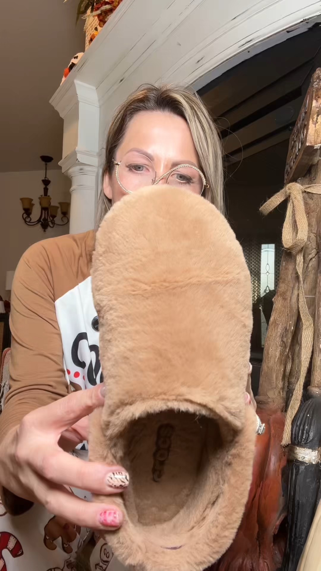 Crocs Adult Classic Unfurgettable Clogs | Cozy, iconic, and un-frog-ettable 🐊 #crocsseason #ltkshoecrush

#LTKMidsize #LTKOver40 #LTKGiftGuide