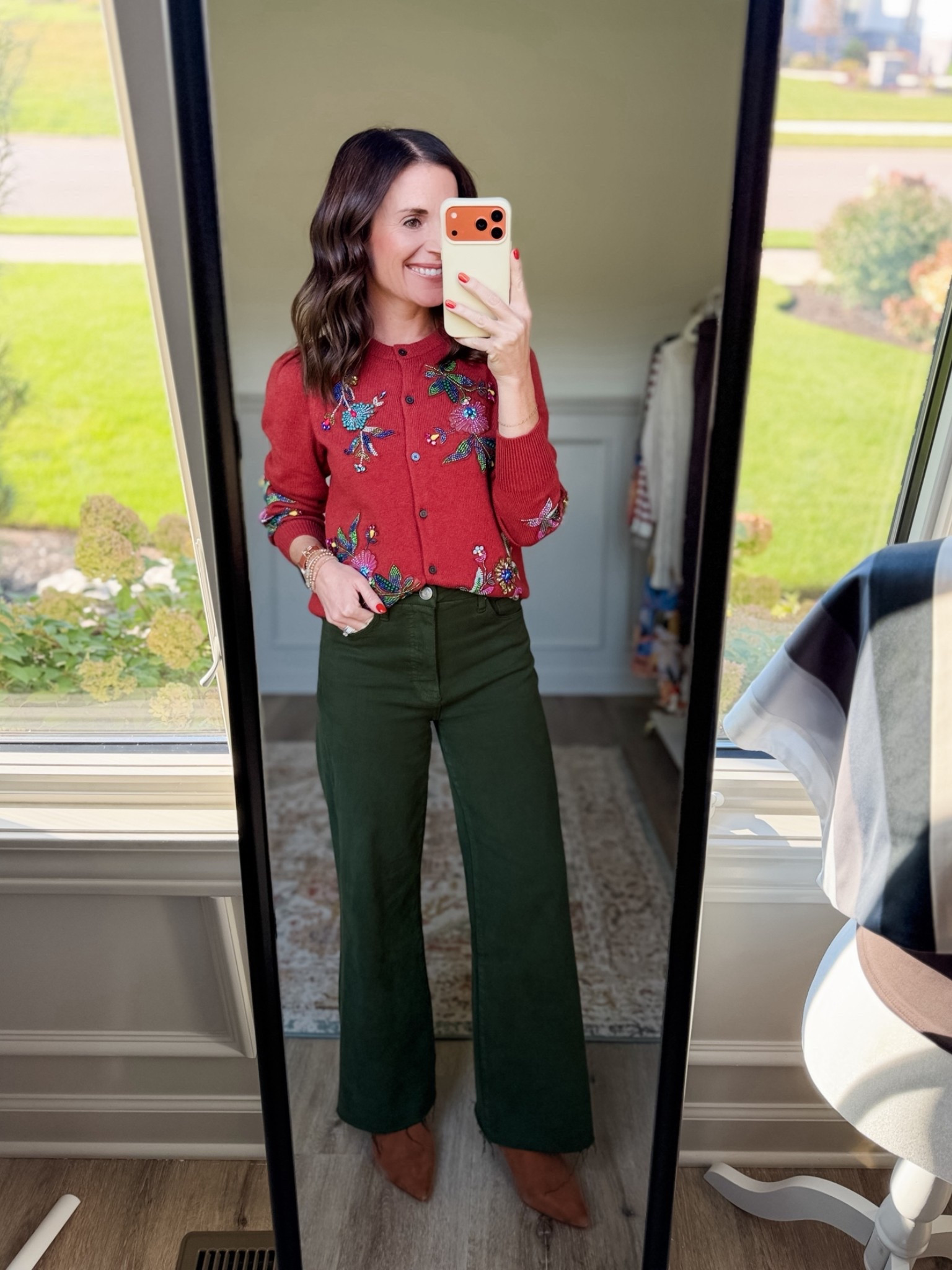 Capsule Wardrobe Style 
@Boden (US) cardigan XS
Pants 00
Boots 7