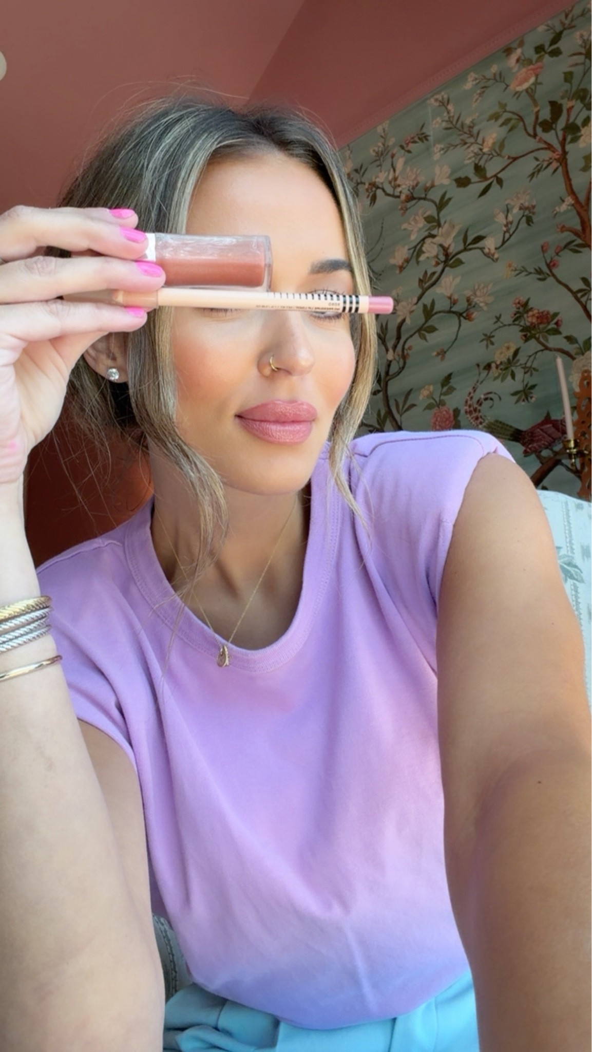 lip combo: 
dibs - xoxo 
fenty- glow