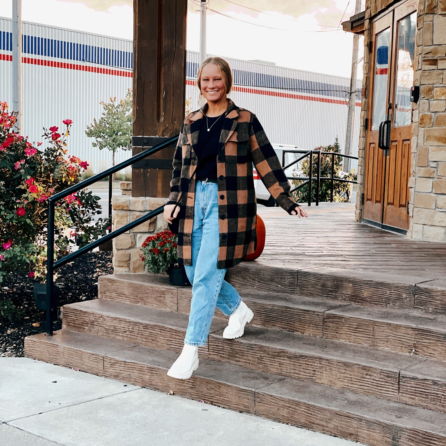 Flannel Fridays. 🧡🕸

#LTKfit #LTKSeasonal #LTKHalloween