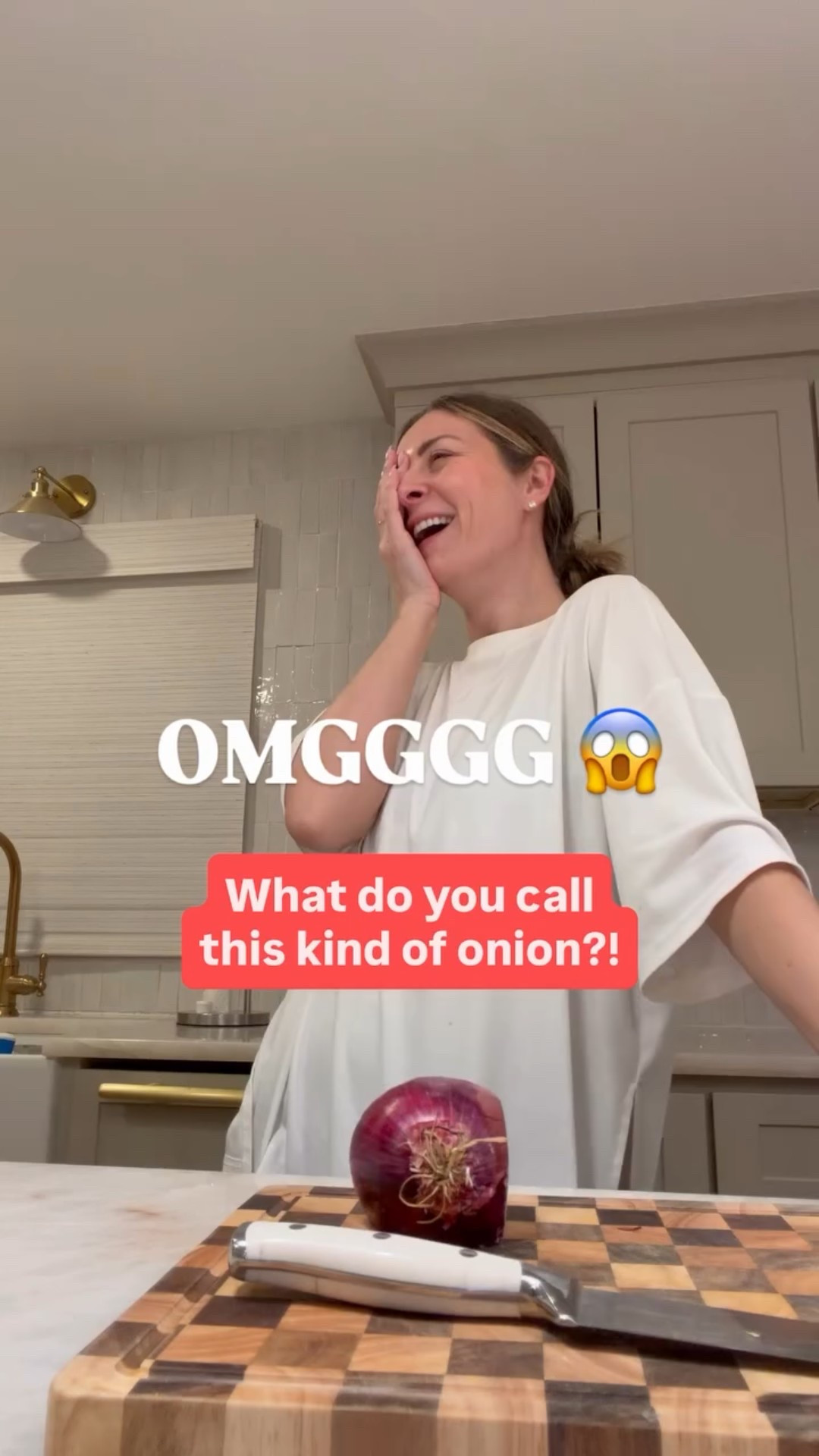 What do you call
this kind of onion?! OMGGGG 😱