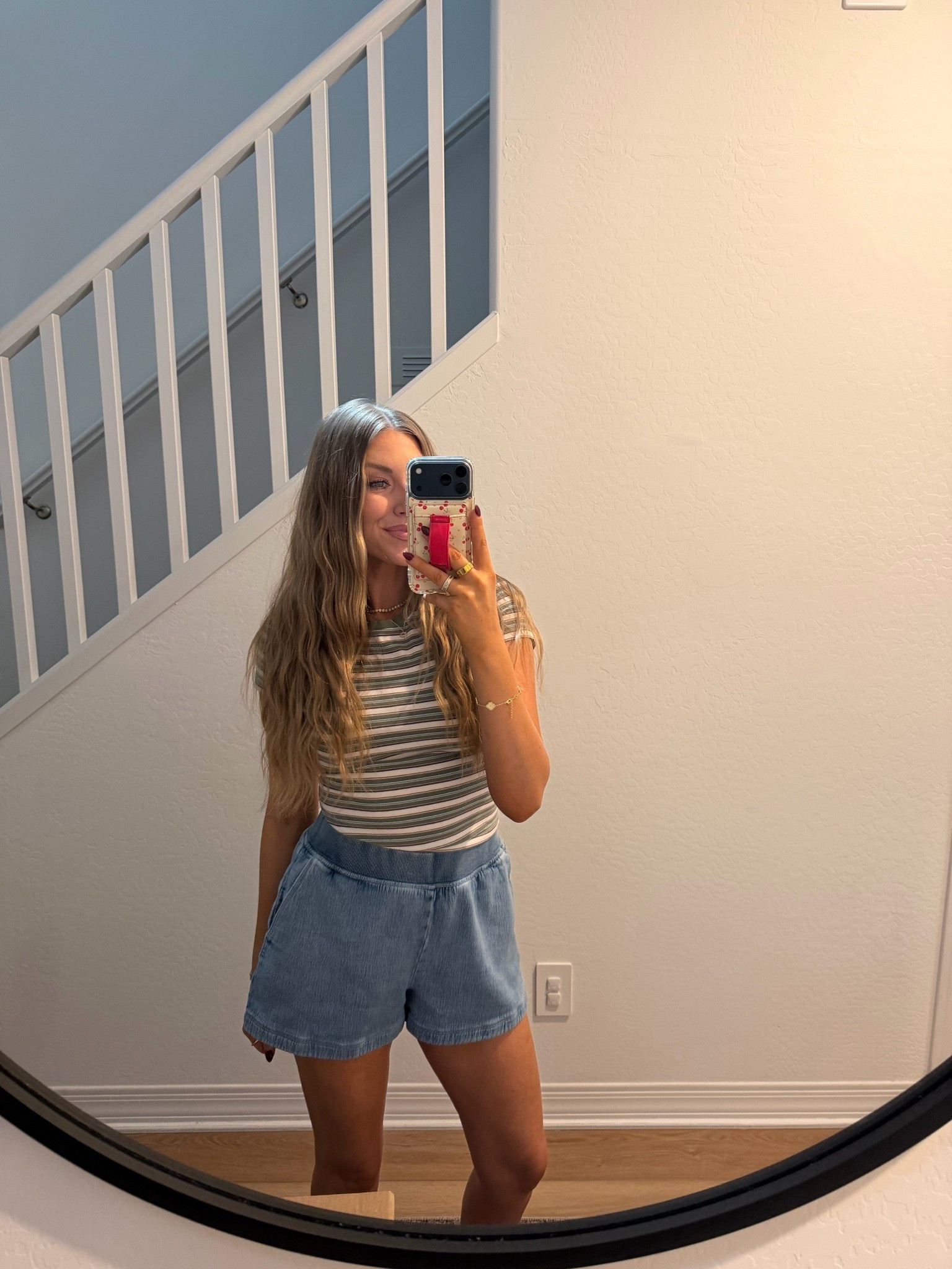 Today’s outfit! Wearing smalls.