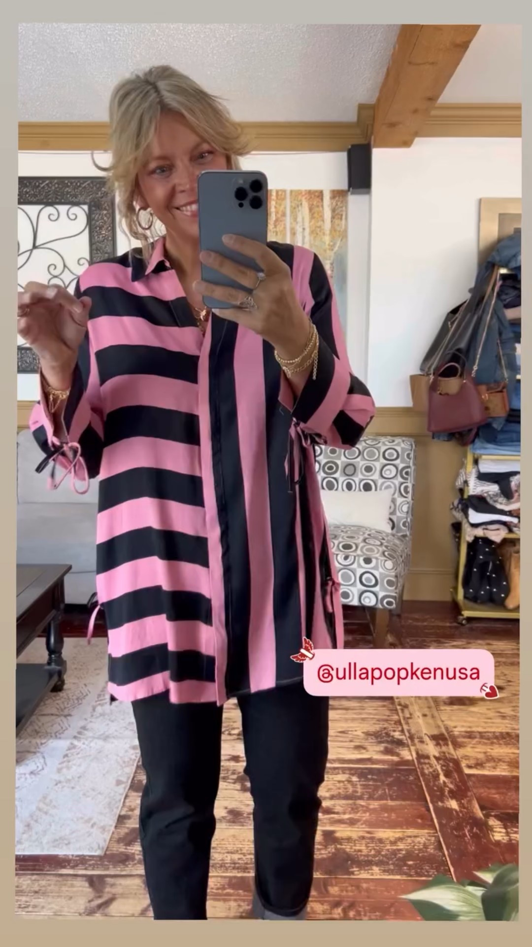 Flowy top with tos size 12/14, jeans size 14
Use code NOIULLA to save 35% 

#LTKOver40 #LTKMidsize #LTKootd