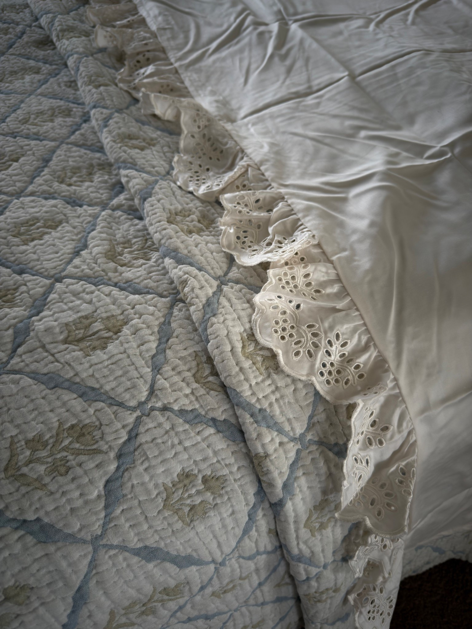 Spring bedding refresh 

#LTKHome #LTKmomlife #LTKSeasonal