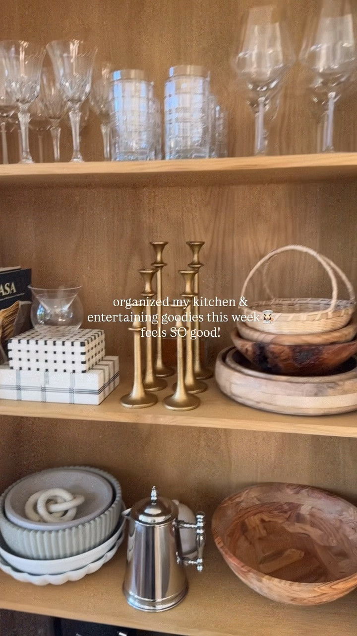 Organized kitchen cabinet 👩🏻‍🍳

Entertaining
Fall party decor 
Dinner 
Bar

#LTKHome