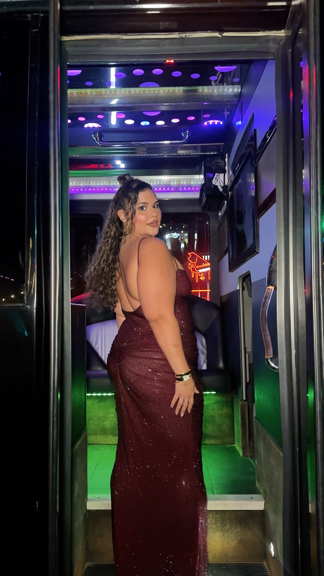 birthday outfit 💋✨ wearing size XXL (very stretchy queens) 

#LTKMidsize #LTKStyleTip #LTKParties