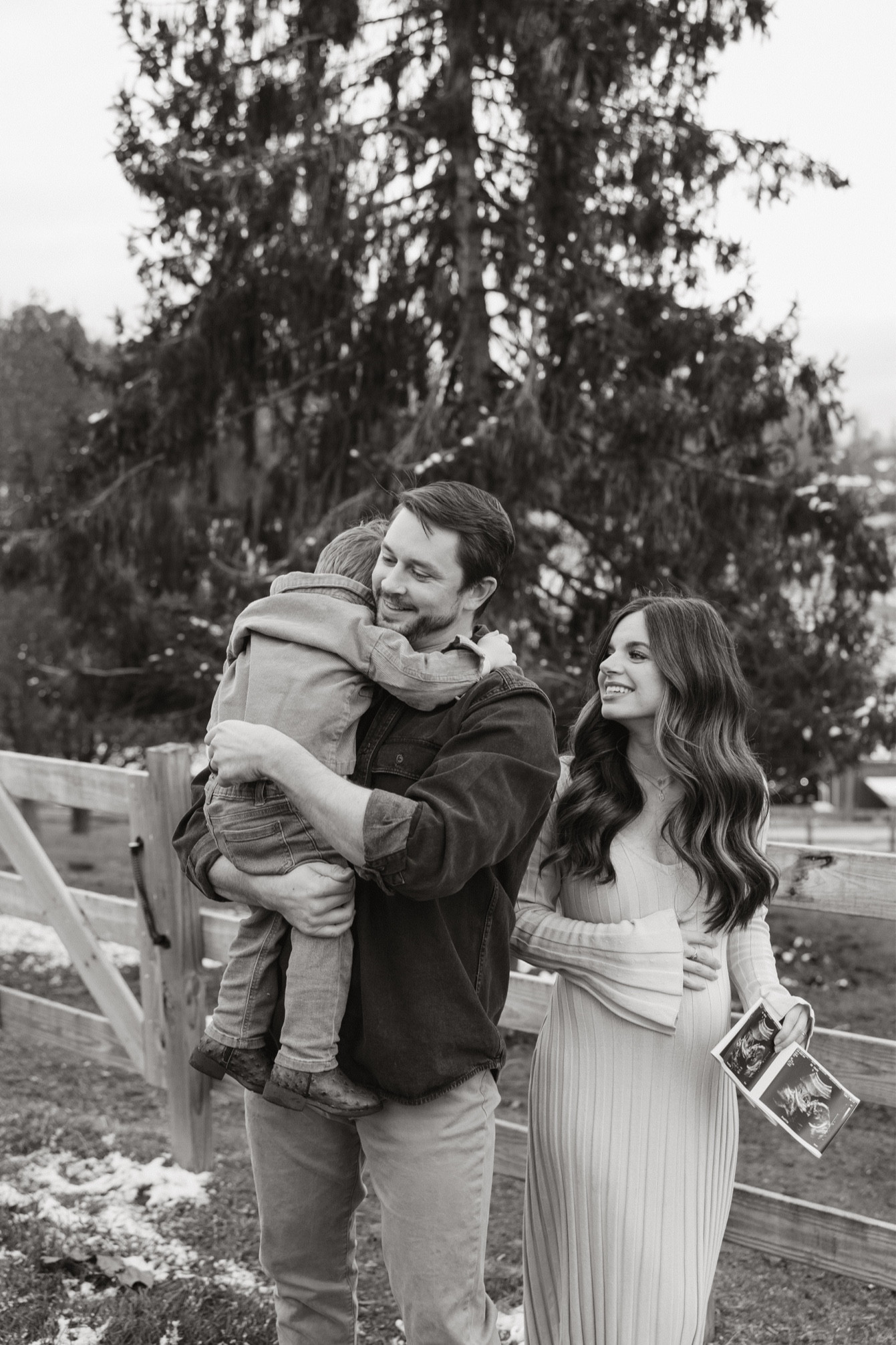 Family photo inspo. Pregnancy announcement pictures. Christmas card pictures. Winter family photo inspo  

#LTKFamily #LTKBump #LTKStyleTip