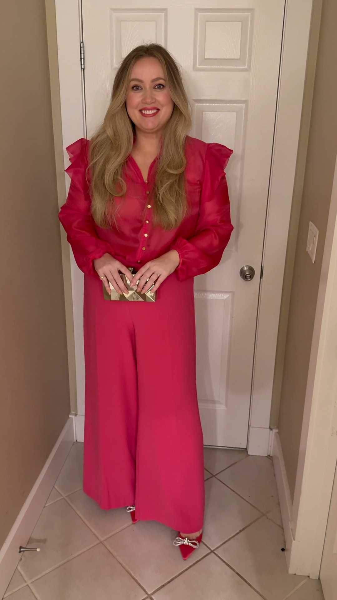 Head to toe pink for Valentines Day 💕


#monochrome
#palazzopant
#hotpinkpant 
 

#LTKSeasonal #LTKdayinmylife #LTKootd