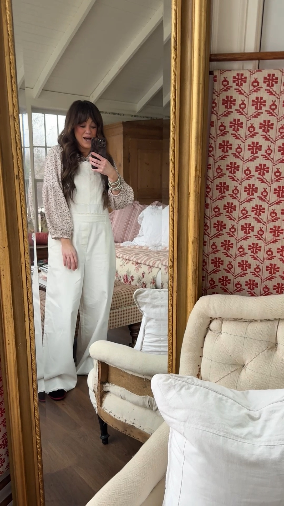 Cozy mom fit. The overalls run a little roomy, not tight at all! 

#LTKootd #LTKgrwm #LTKmomlife