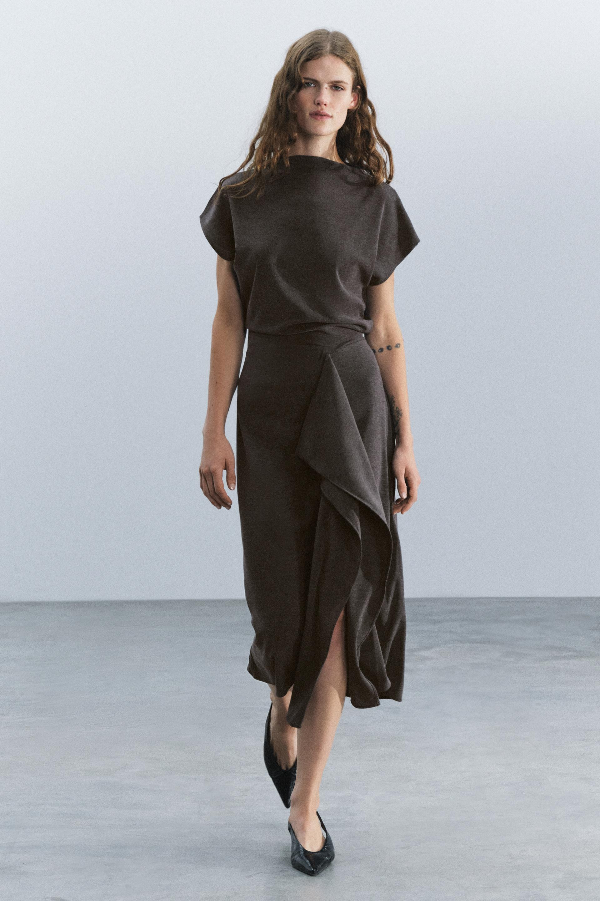 LONG RUFLE DRESS | Zara US