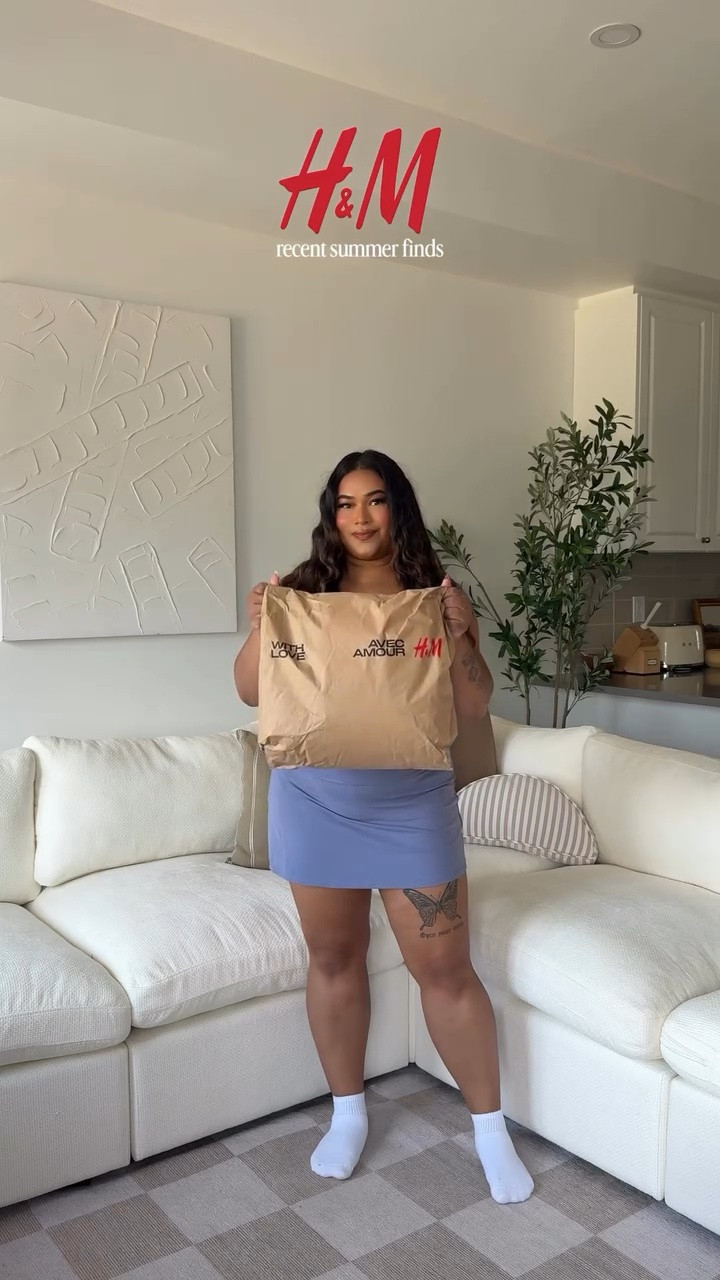 My recent summer finds at H&M 🤍✨

Drop the word ‘HAUL’ below and I’ll send you the details 💌

H&M Haul, Spring Dresses, Occasion Wear, Try-On Haul, Dress Style, Size Large Fashion, OUTFIT, Style, Fresh Spring Looks, Affordable Fashion, Dresses, H&M Finds, New in H&M

#hmhaul #hmfinds #clothinghaul #tryonhaul #summerstyle

#LTKsummer #LTKdresses #LTKmidsize