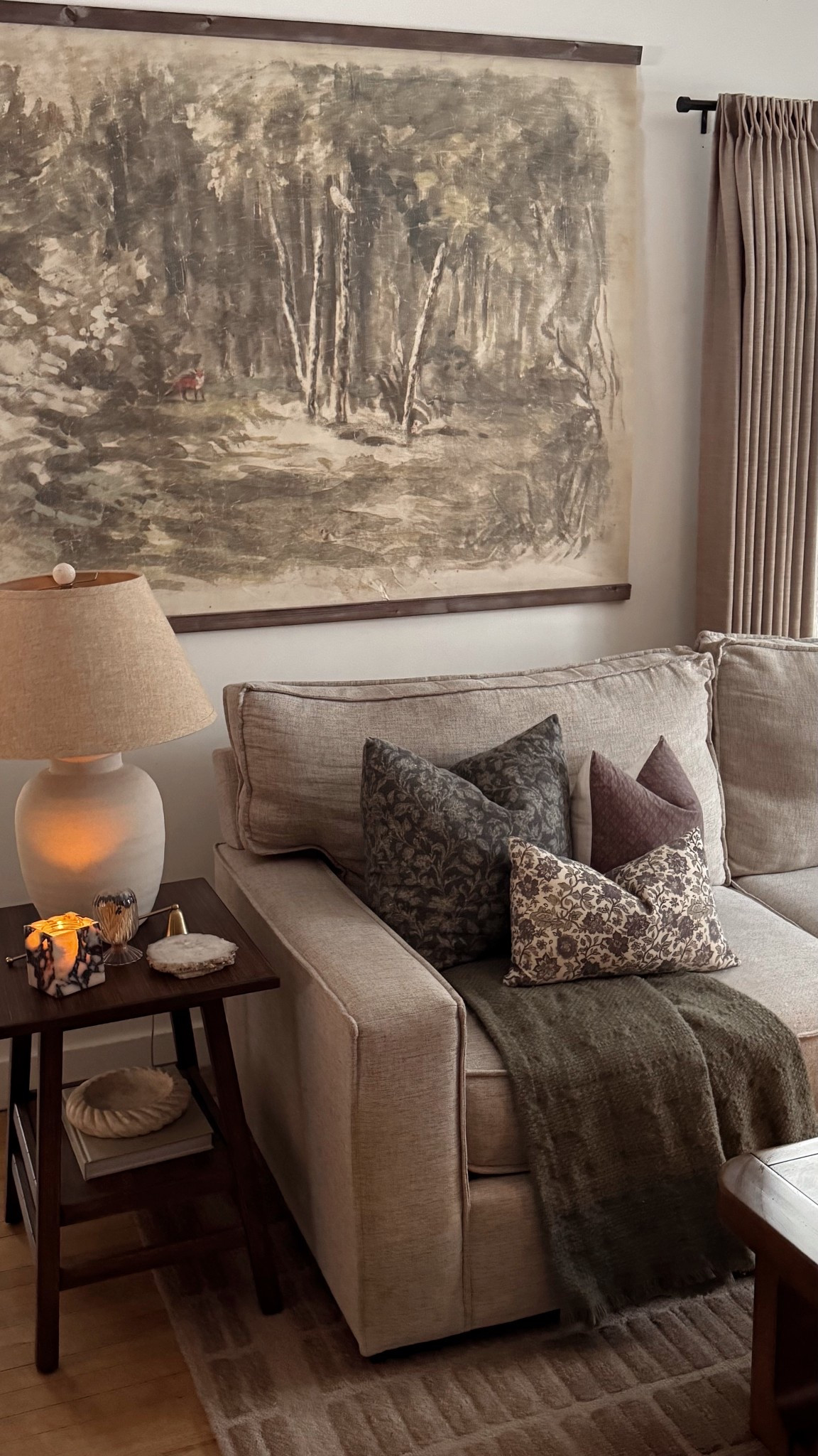 living room favorites 🕯️


Woven nook pillows, tapestry, living room, living room decor