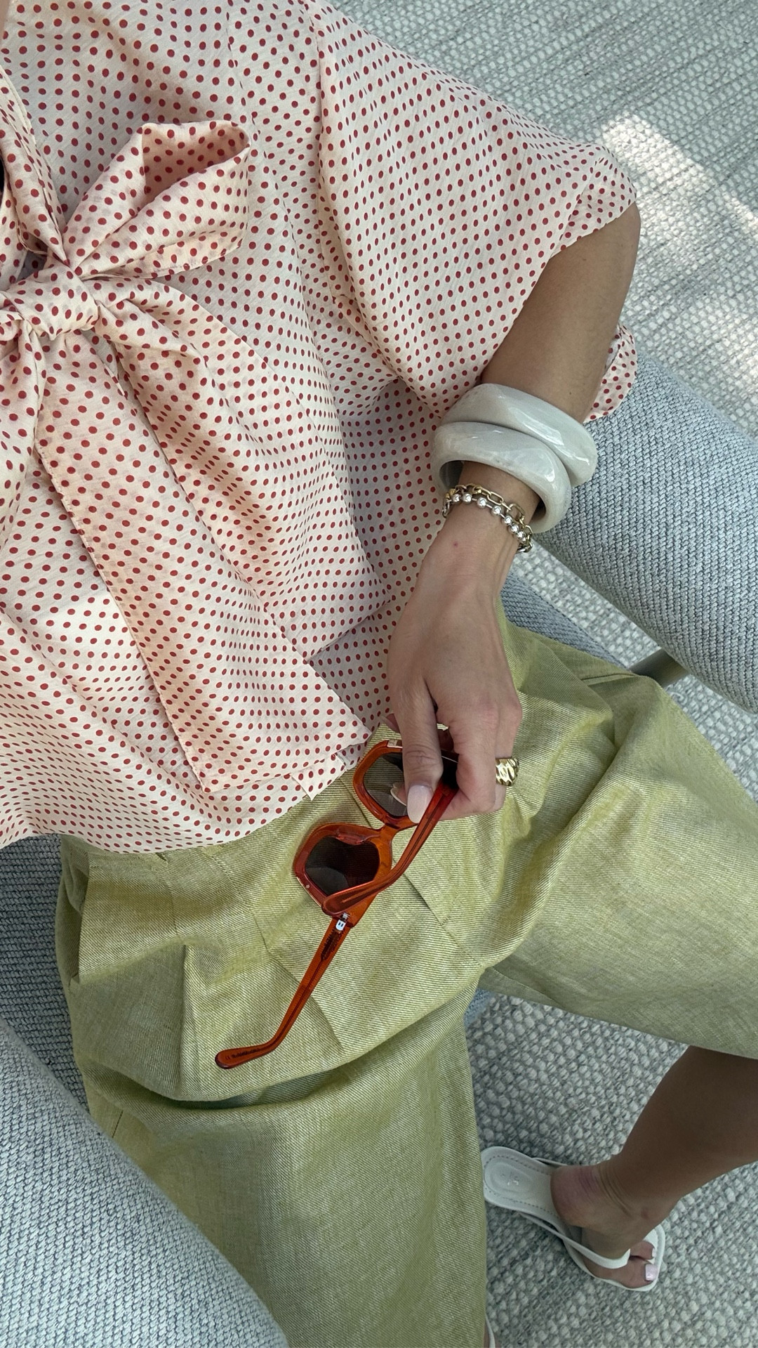 These pieces might be my favourite yet 😍. A modern take on power dressing - think relaxed silhouettes, sharp tailoring and elevated accessories. All styled to feel polished, easy to wear and on trend. Think girl boss energy, but effortless!  
Can you guess which film inspired this? 👀 all from @TuClothing #TuClothing