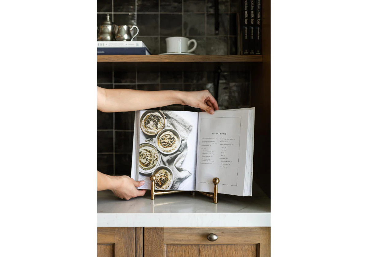 MILO EASEL | Alice Lane Home Collection