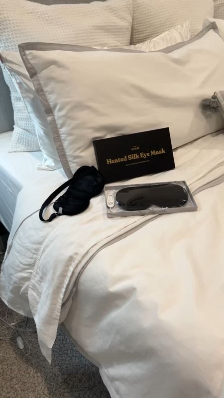 This heated eye mask has been fabulous for my dry eyes.  It’s also great for those that battle sinus issues- which I recently gifted to my mom after she saw mine and wanted one for her sinuses. Highly recommend!

//
Heated eye mask 
Eye mask for dry eyes
Eye mask for sinus pressure 


#LTKBeauty #LTKFindsUnder50 #LTKGiftGuide