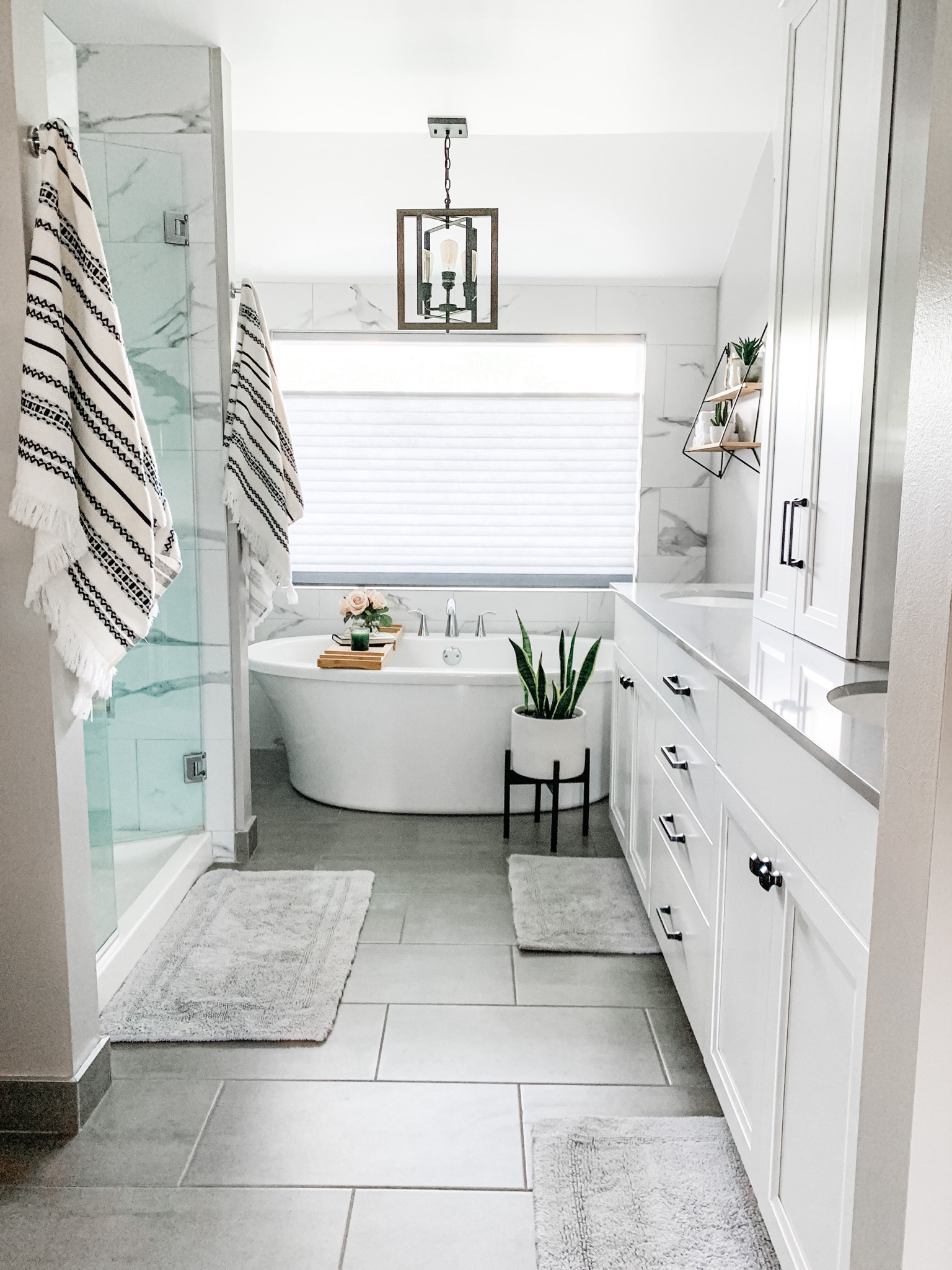 Oh, how I miss this bathroom. With the design details *mostly* picked out for our kitchen renovation, I’m starting to daydream about our new bathroom. (A girl can dream, right?)

#homedecor #bathroom #bathroomdecor #bathroomdesign #bathroomstyle #interiors

#LTKhome