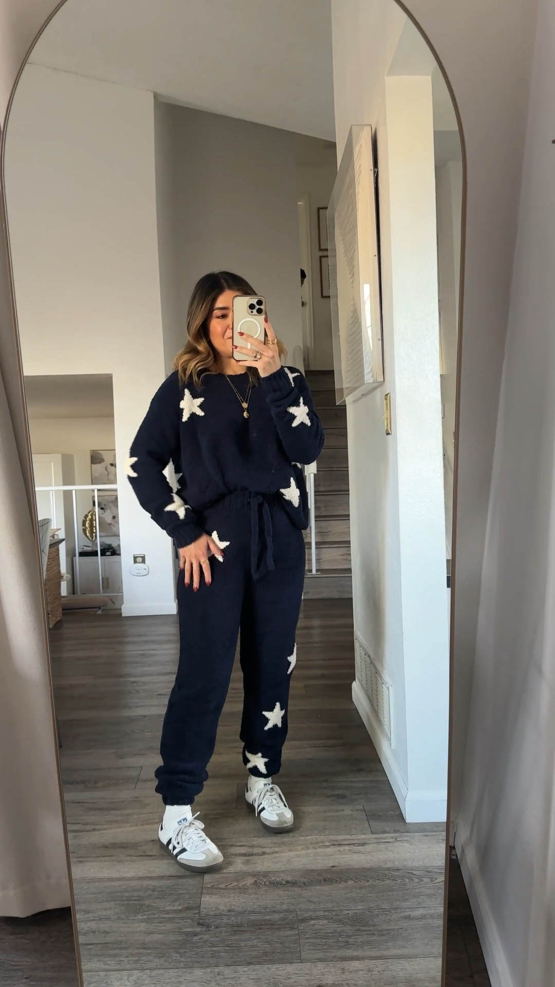 One of my favorite pj sets by Splendid is currently on major sale. Take up to 60% off! It runs tts, order your regular size. 
I’m wearing size xs

#LTKdayinmylife #LTKSaleAlert #LTKootd