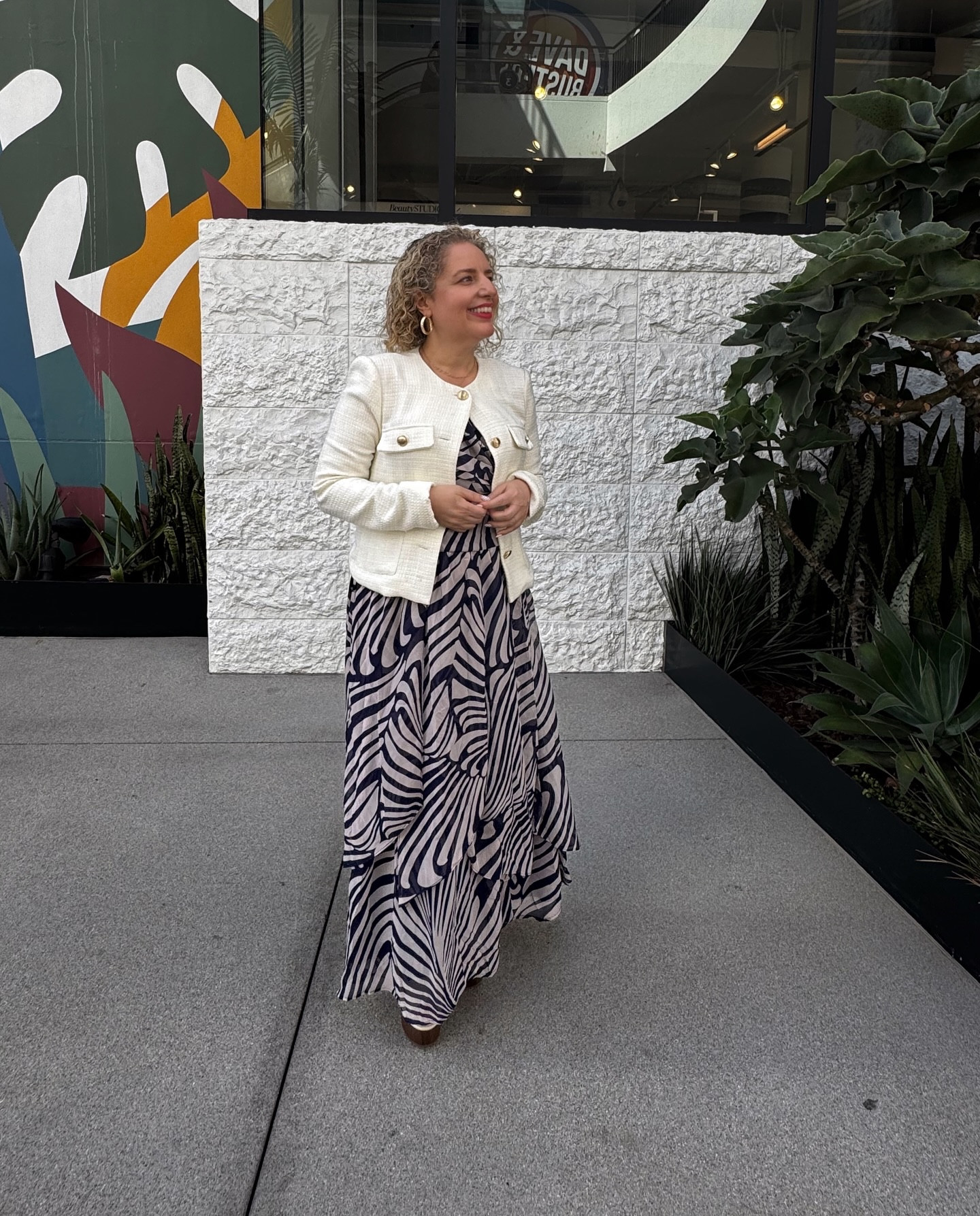 Who says you need a reason to get dressed up?✨ The “FALL It List” at @lulus is here for every café date, rooftop sunset, and random Tuesday that deserves a little glam.

#lovelulus #lulusambassador