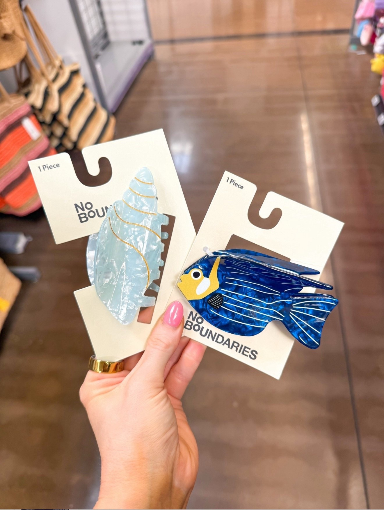 These fish claw clips! 😍🐠

Perfect for the beach! 





Vacation outfit 
Resort wear
Summer style
Beach accessories 
Beach outfit 
Pool outfit 
Walmart finds 
Walmart style 



#LTKSwim #LTKSeasonal #LTKTravel