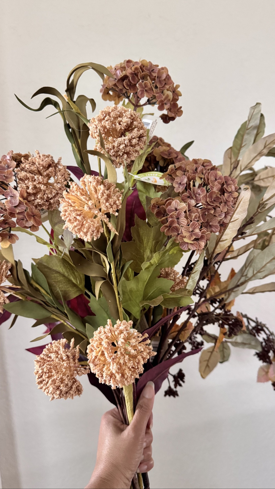 🤩Gorgeous Fall Stems from Michael’s! I can’t wait to style them!🤎🍃🍂

Fall Decor | Fall Stems & Florals | Seasonal Decor | Home Decor | Fall Centerpiece

#LTKHome #LTKSeasonal #LTKSaleAlert