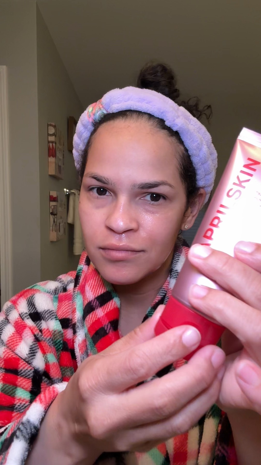 Wrapping Mask with Jelly Brush: 

#LTKBeauty #LTKSeasonal #LTKSummerEdit