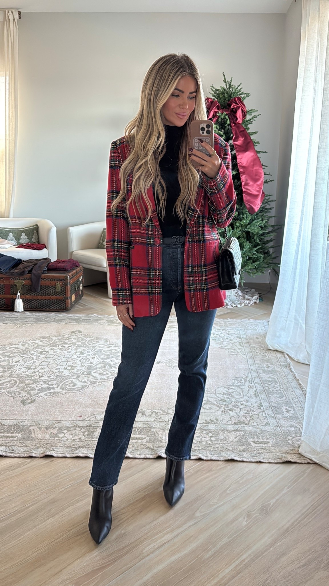 Wearing size small blazer / use code AMBERSAVE35
Size 26 denim 


#LTKHoliday #LTKgrwm #LTKSeasonal