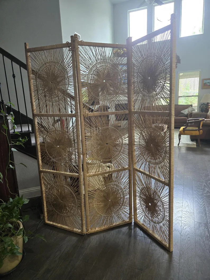Vintage 70s Boho Wicker Screen Divider, Rattan Sunburst Screen, Rattan Medallion Screen - Etsy | Etsy (US)