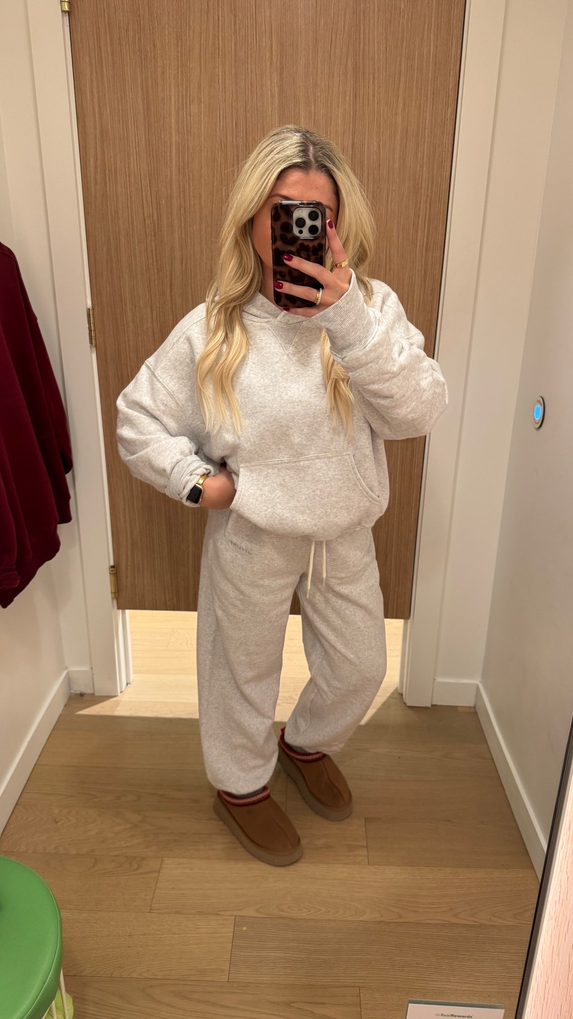 Aerie matching set on sale
Med hoodie
Small pants
Ugg tazz tts
Gift idea

#LTKSaleAlert #LTKGiftGuide #LTKShoeCrush