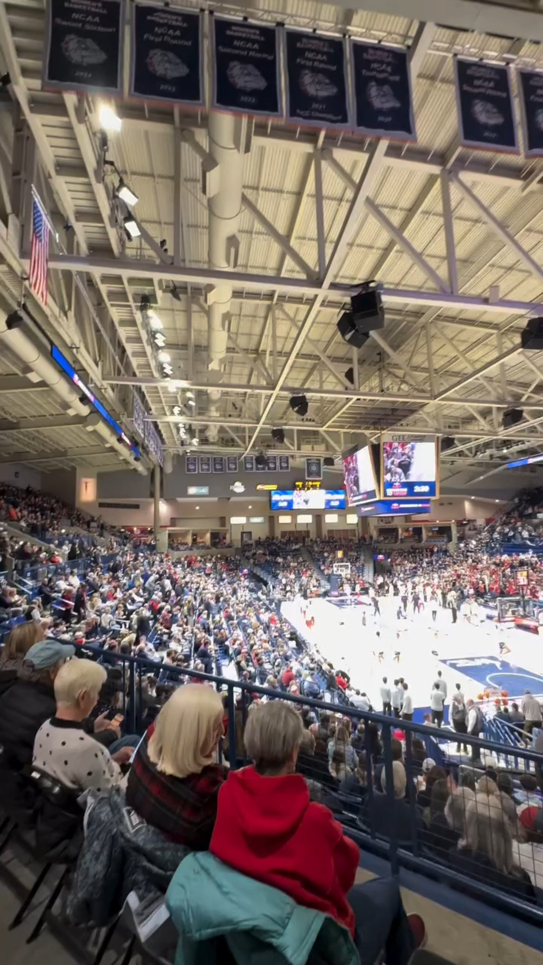 LETS GO ZAGS 🐶

It’s vlogmas episode 8 and today we are off to watch Gonzaga basketball and clean my closet! Don’t miss the daily vlogs!

#dailyvlogs #vlogmas #vlogmasday8 #dayinmylifevlogs #spokane #spokanewashington

#LTKdayinmylife #LTKvlog #LTKSeasonal
