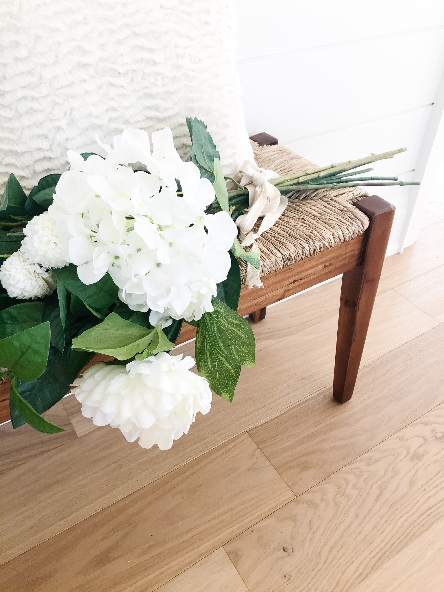 FARMHOUSE WOODEN BENCH 
.
Love this bench find on Marketplace. 
.
Here are a few options for you :) 

#LTKFind #LTKhome #LTKstyletip