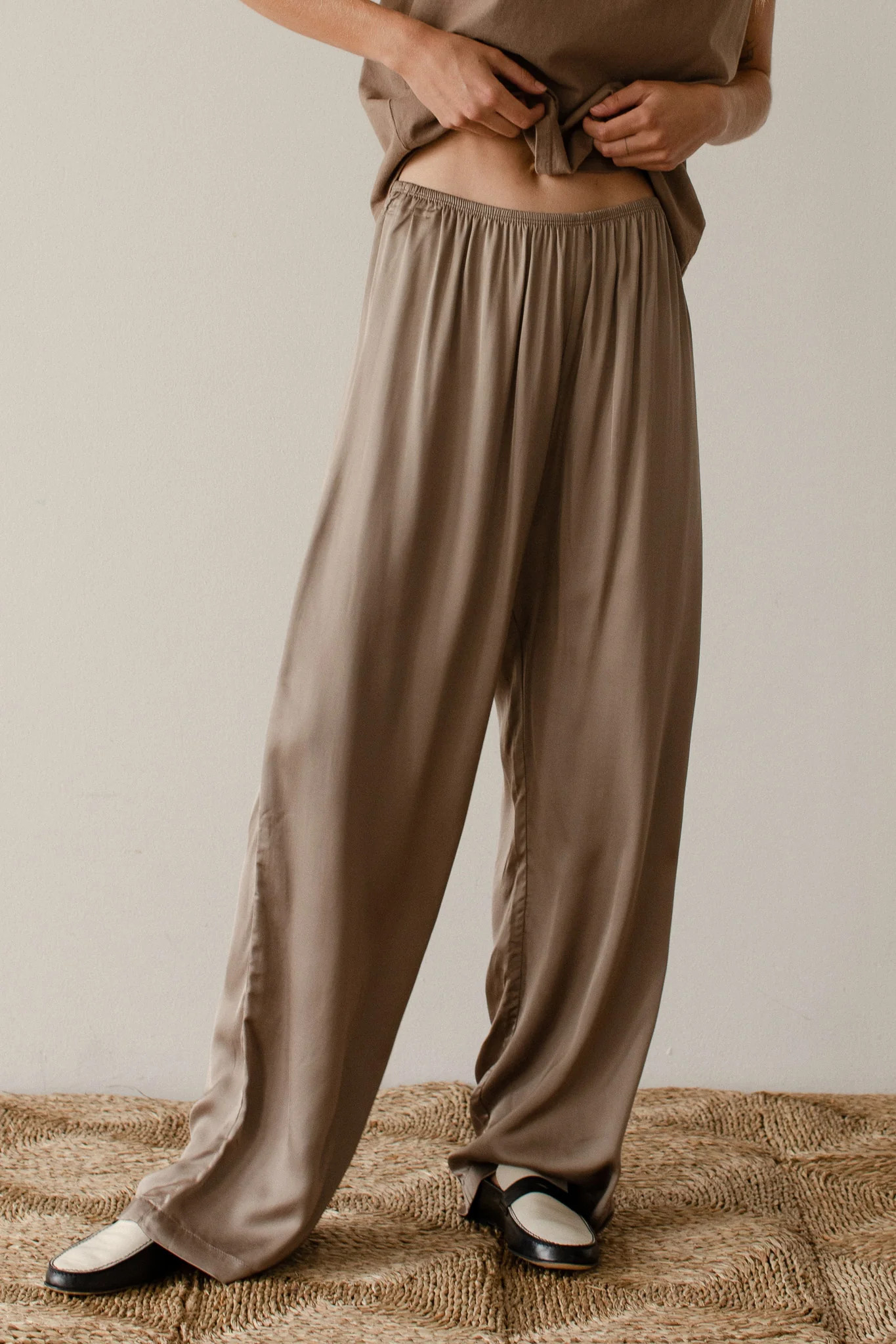 The Silky Simple Pant | DONNI.