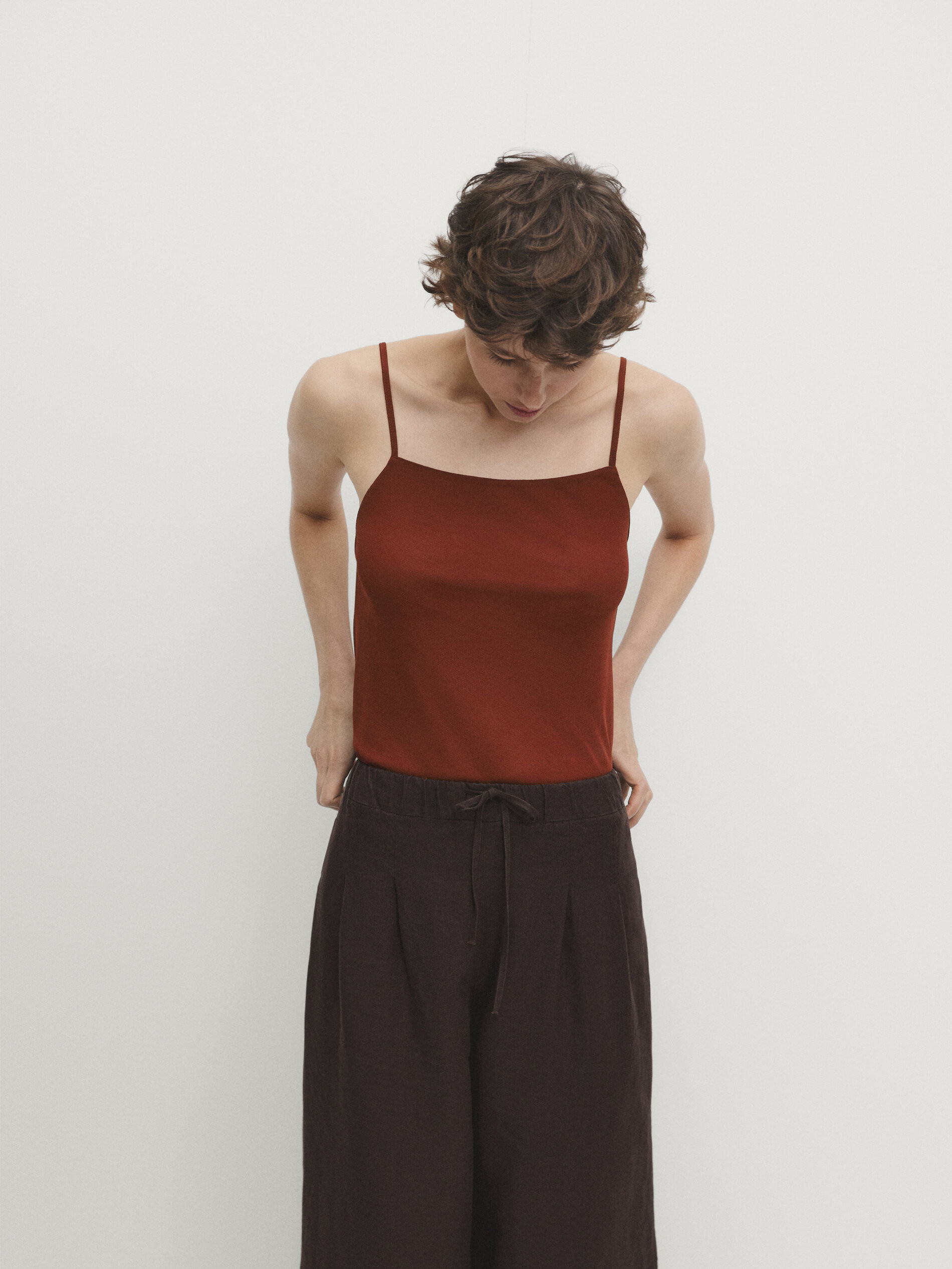 100% linen barrel suit trousers with darts | Massimo Dutti US