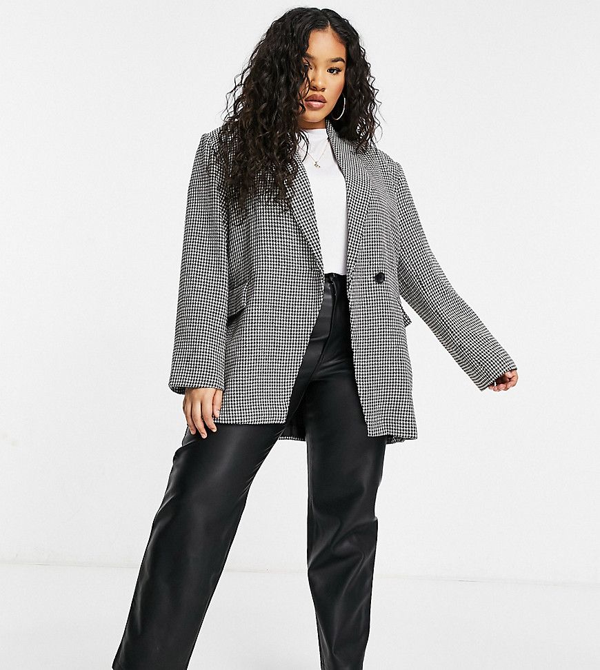 NaaNaa Plus houndstooth longline jacket in black and white | ASOS (Global)