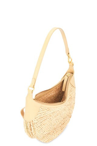 Email Address
            
                
                enter a valid email address | Revolve Clothing (Global)