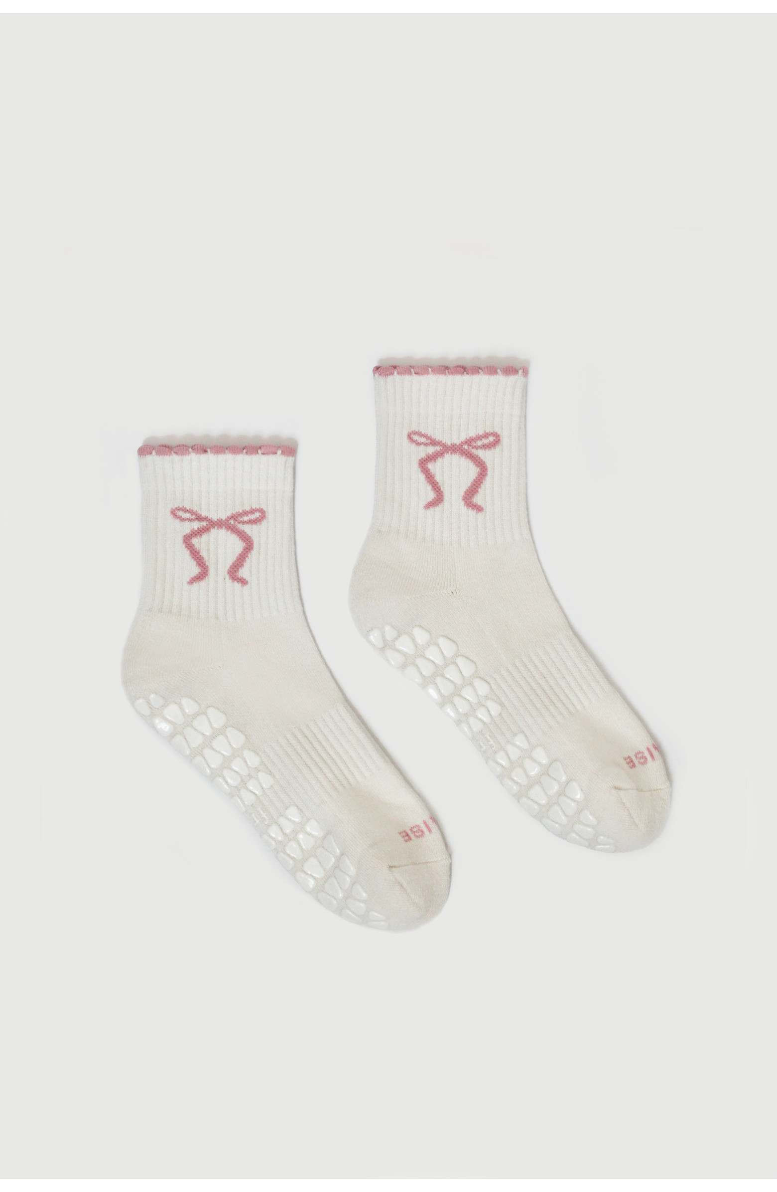 Ribbon Quarter Crew Grip Socks | Nordstrom