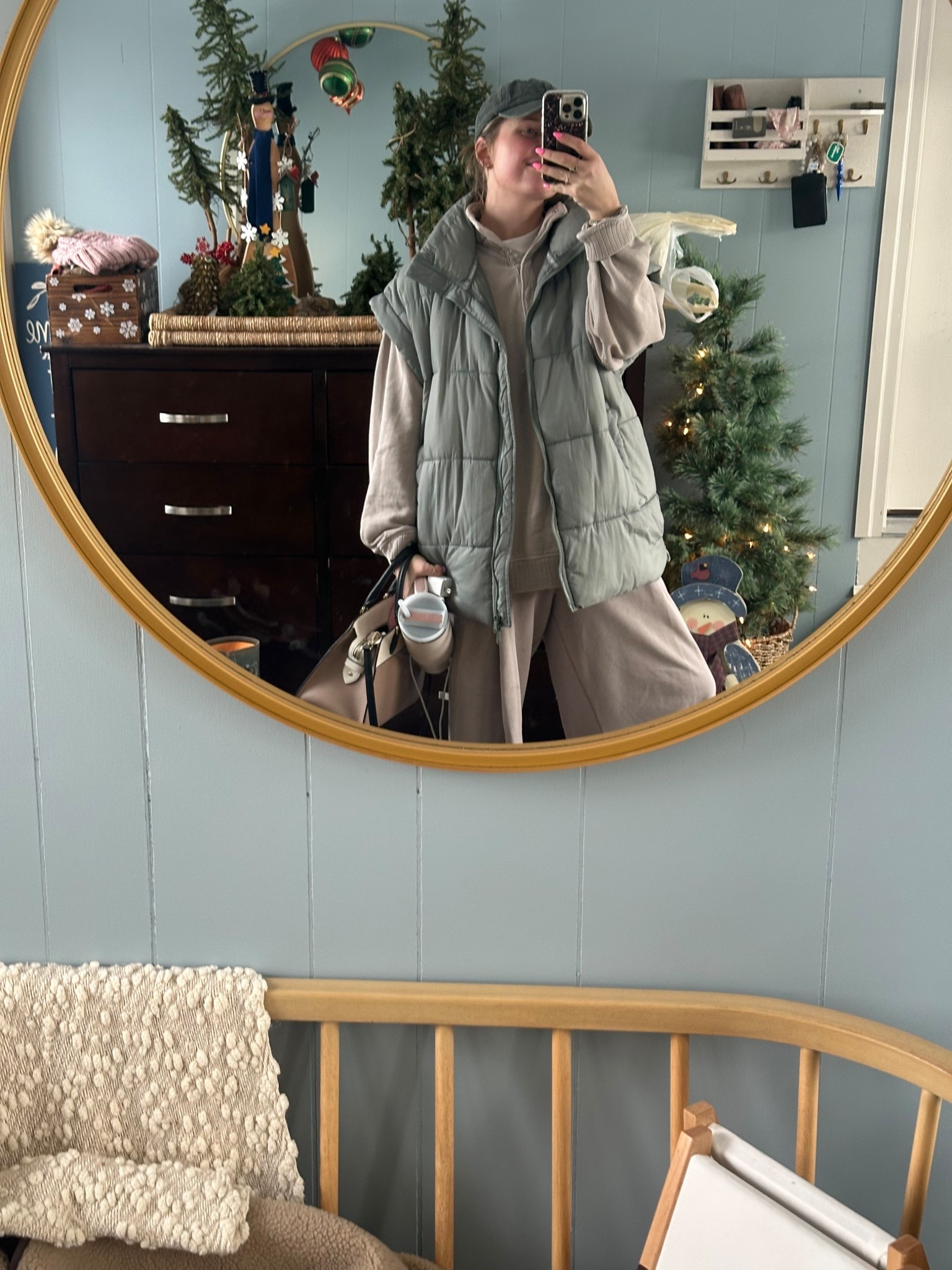Nail day outfit 💅🏼 this vest is a winter staple for me! 

#LTKSeasonal #LTKootd #LTKmomlife